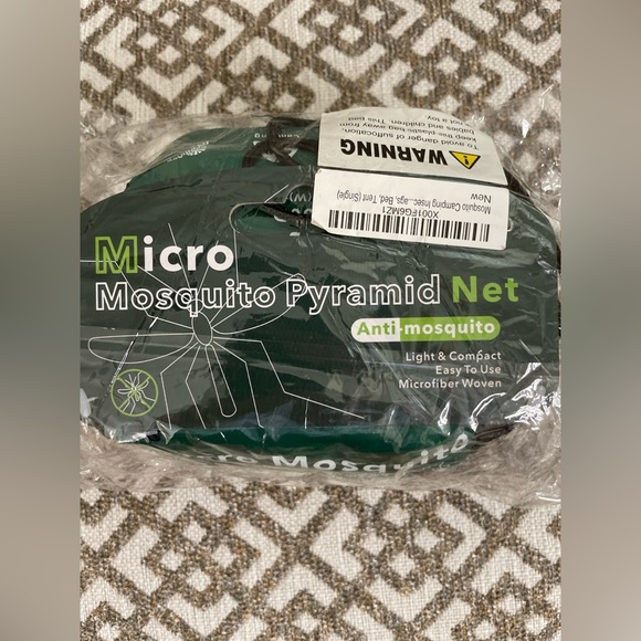 Mekkapro Micro Mosquito Pyramid Net NWT - Picture 4 of 5
